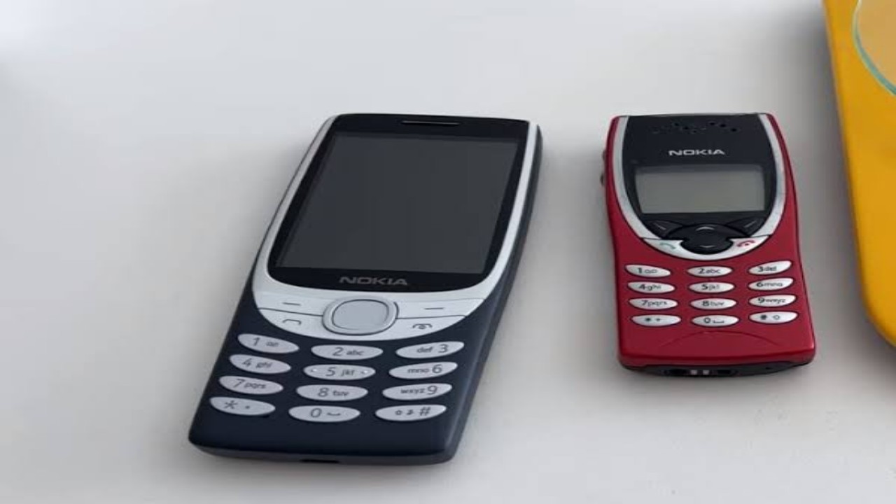 Nokia 8210 4G