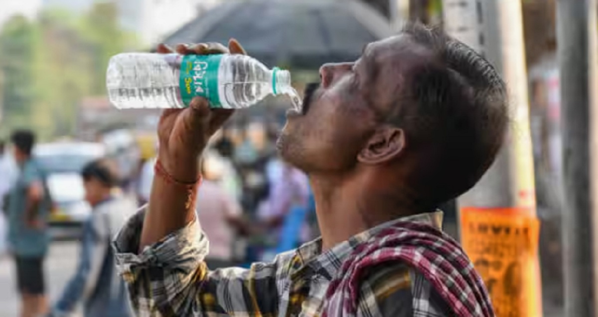 ৮ ঘণ্টা নয়, ৬ ঘণ্টার ডিউটি! বাংলার সরকারি কর্মীদের জন্য বড় ঘোষণা—জানুন কারা উপভোগ করবেন এই সুবিধা?