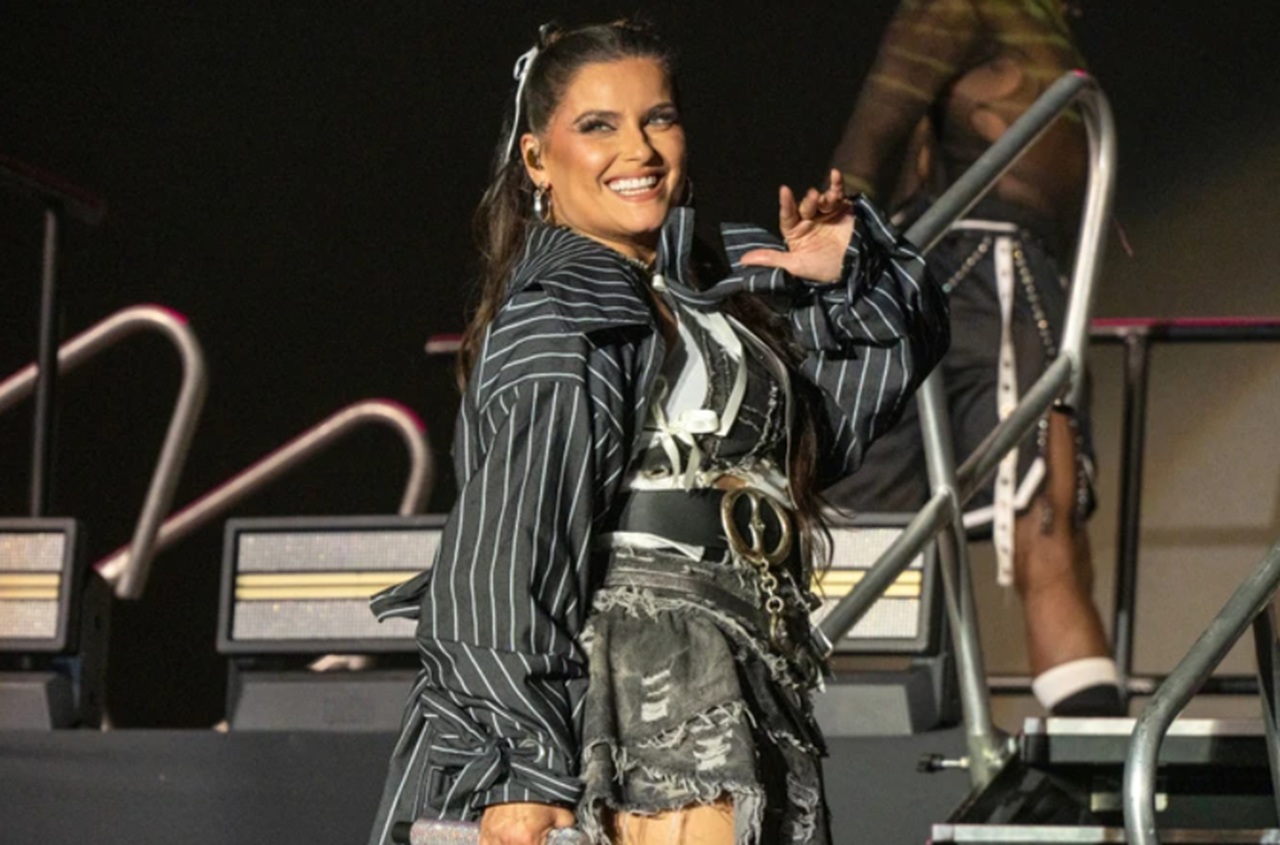 Nelly Furtado performing live on stage