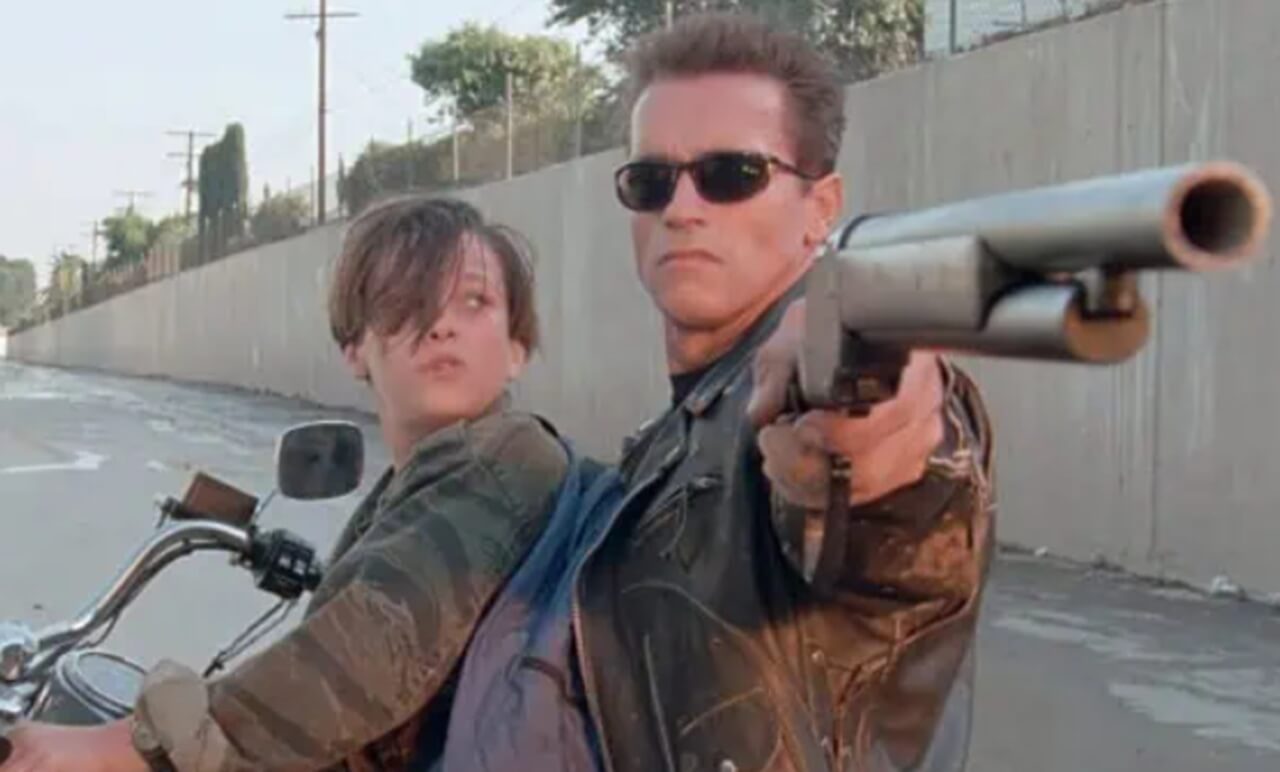 Cinematographer Adam Greenberg working on set of The Terminator.