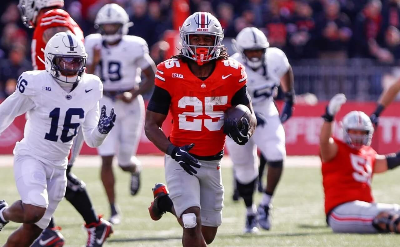 Ohio State freshman Bo Jackson rushing the ball against Rutgers, poised for a breakout performance.