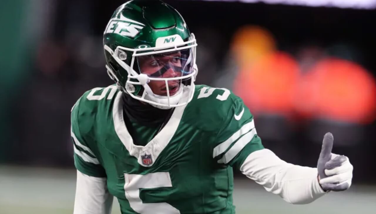 Garrett Wilson prepares for return in Jets practice before Week 10 game vs Browns.