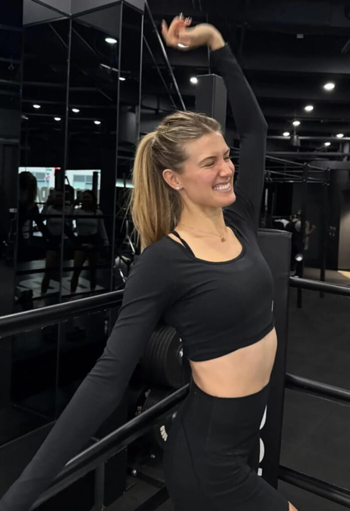 Genie Bouchard’s NYC Gym Look Breaks the Internet — Toned Abs Steal the Spotlight
