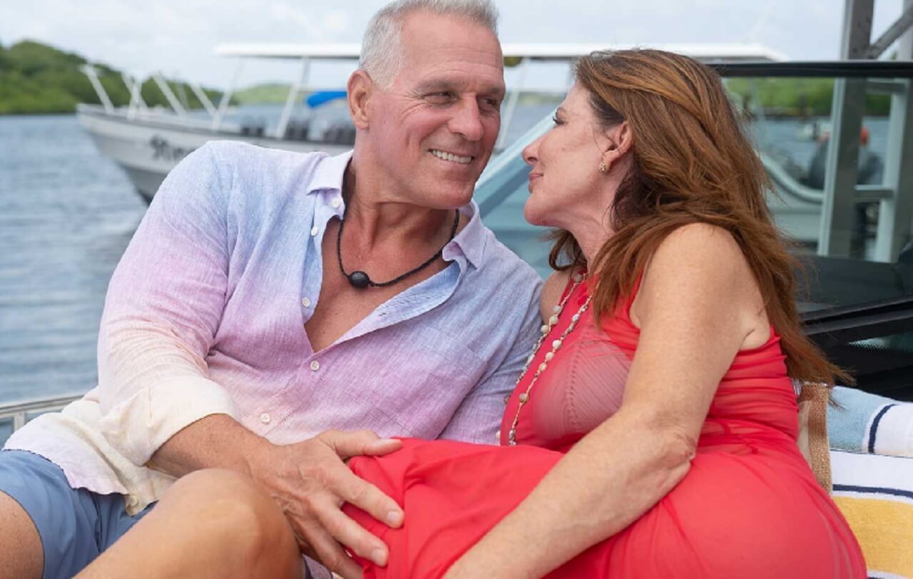 Mel Owens proposes to Peg Munson in the Golden Bachelor finale with a Neil Lane diamond ring inspired by Jean Harlow.