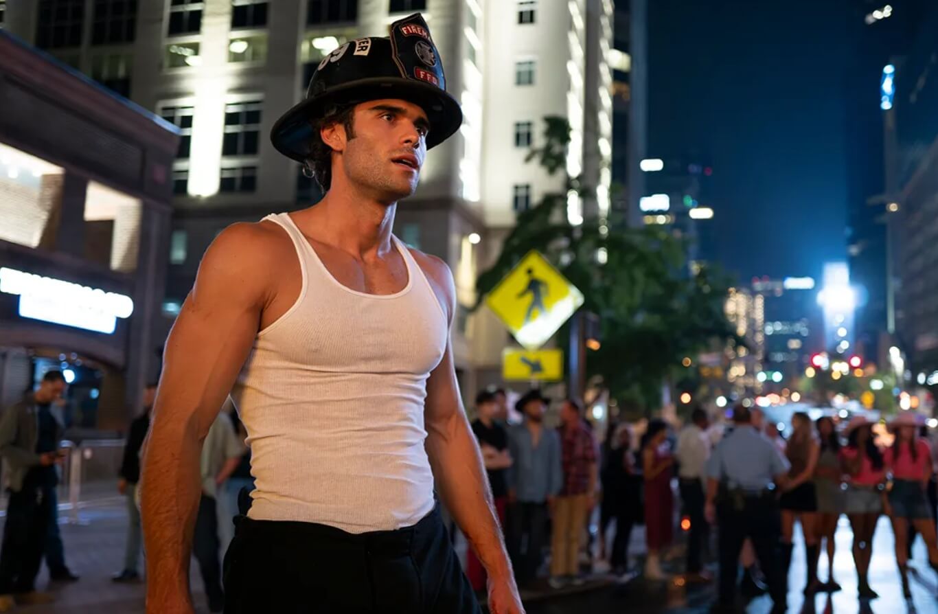 Hunter McVey in firefighter gear on 9-1-1: Nashville set