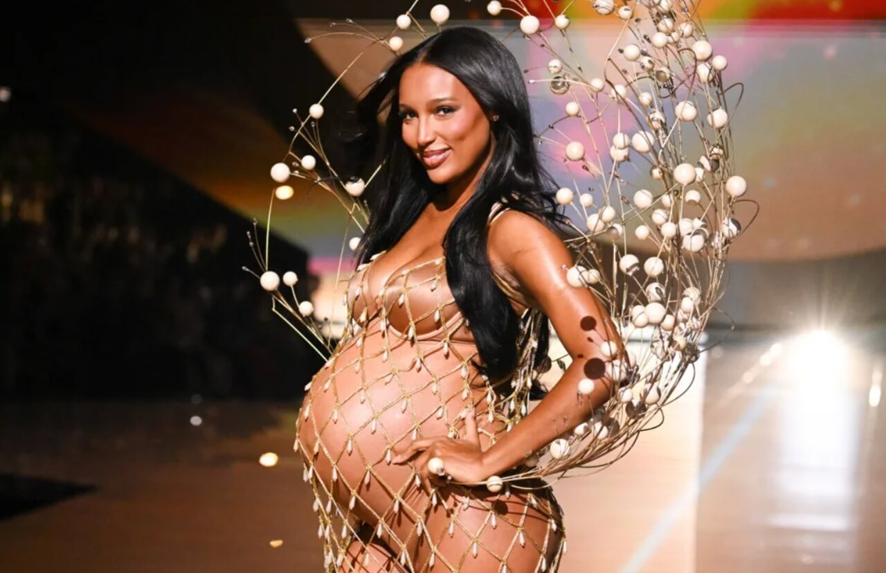 Supermodel Jasmine Tookes with newborn son Mateo and family.