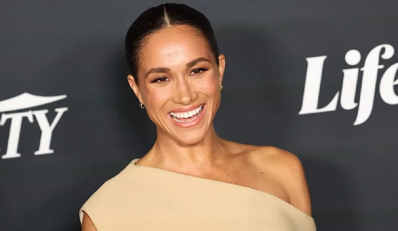 Meghan Markle filming cameo scene for Close Personal Friends in Los Angeles.