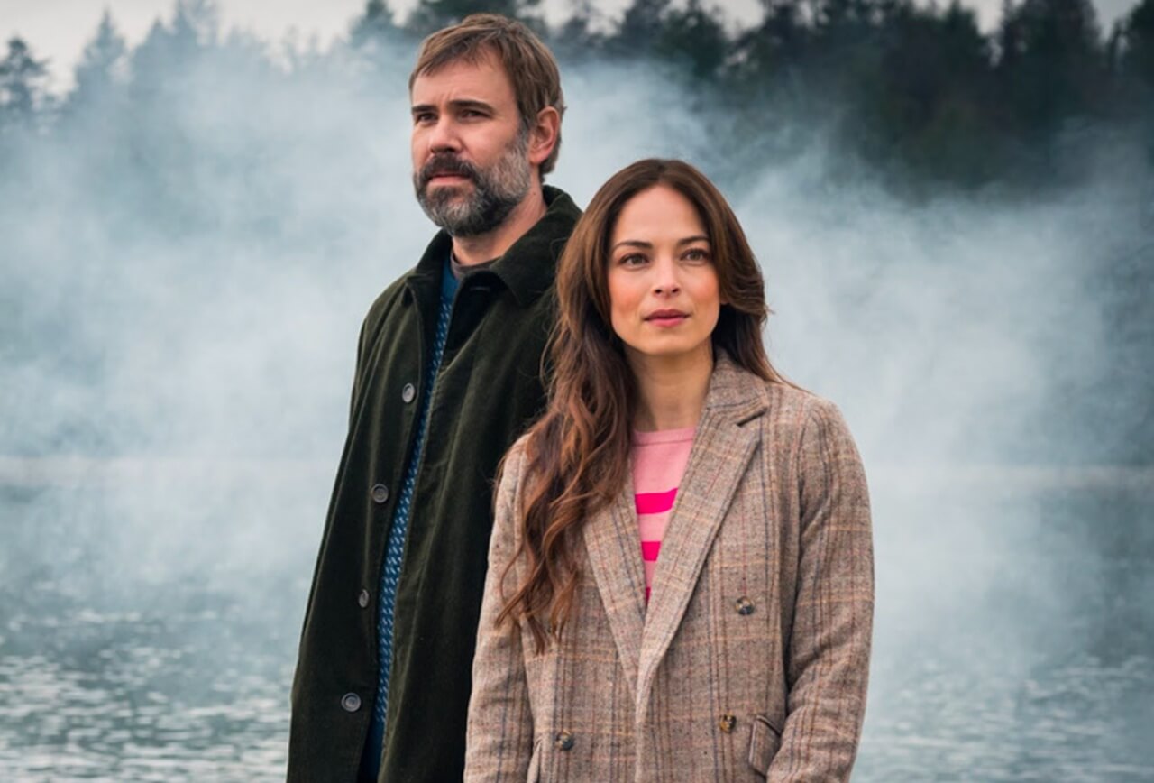 Kristin Kreuk as Cassandra Lee in Murder in a Small Town Season 2 Episode 7 on FOX.