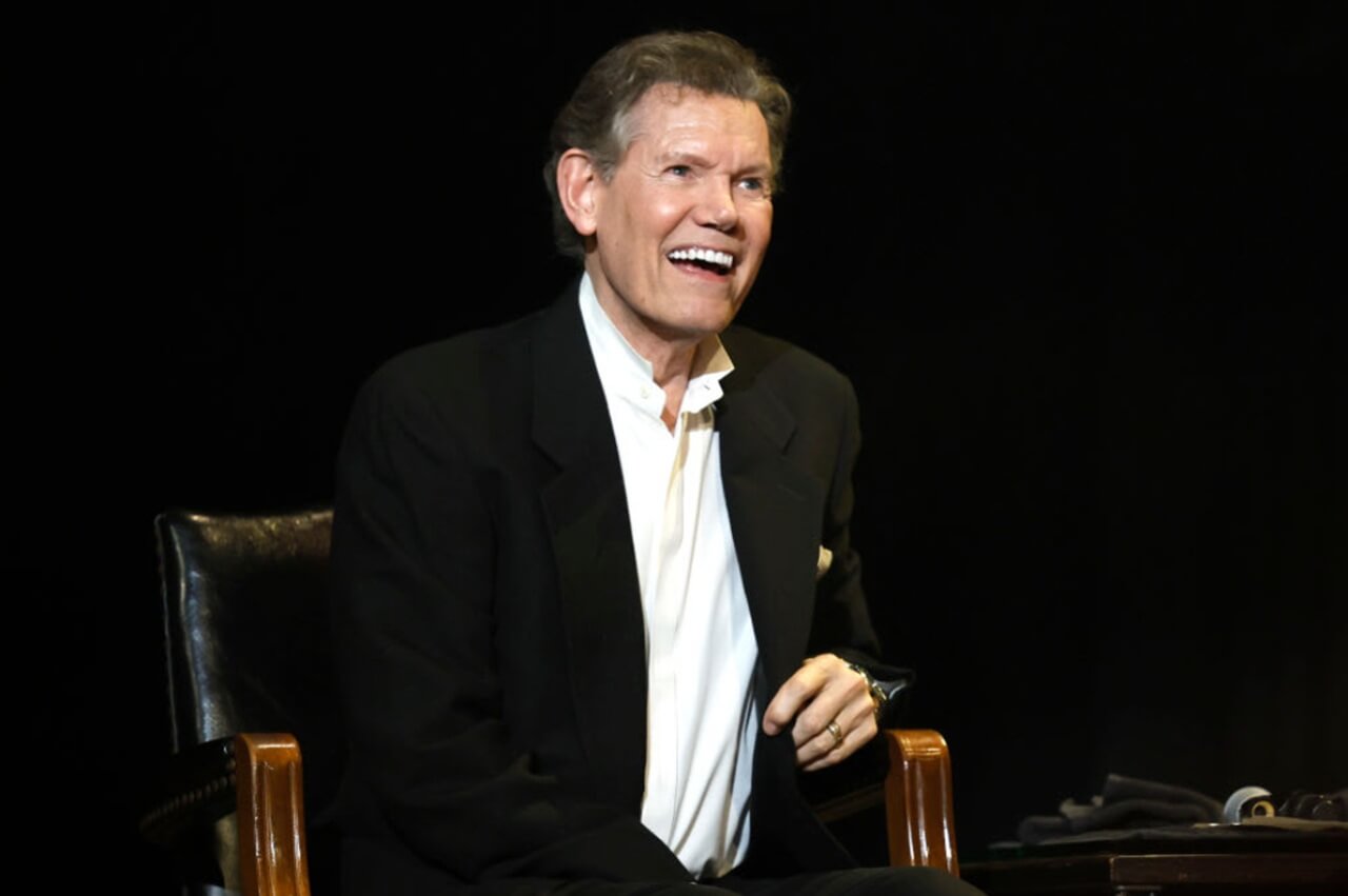 Randy Travis releases new Christmas song from vault