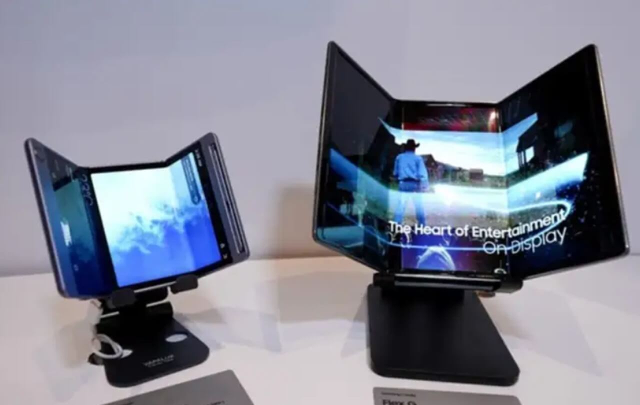 Samsung Galaxy Z TriFold tri-fold smartphone display