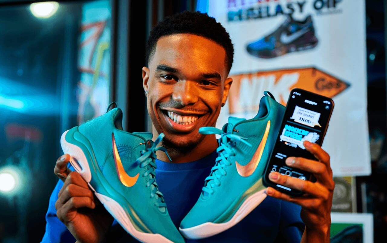 Kobe 6 Jalen Brunson Statue of Liberty sneaker in turquoise and copper colorway.