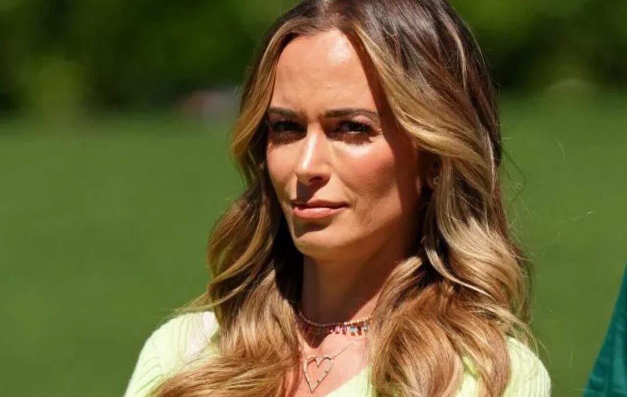 Bharat Barta : English News Portal 24×7 Trending News Update Jena Sims featured in a standout Sports Illustrated Swimsuit image.