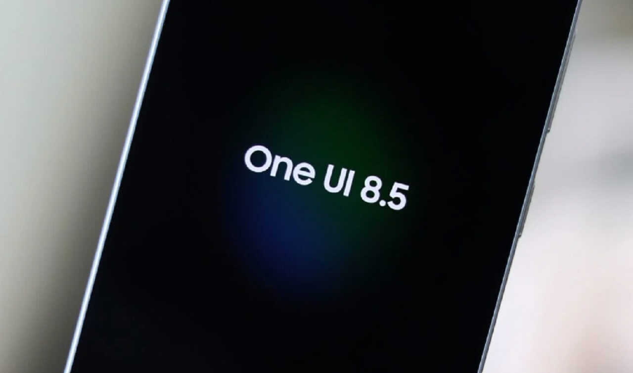 Samsung Galaxy S24 smartphones receiving the December 2025 security patch update.