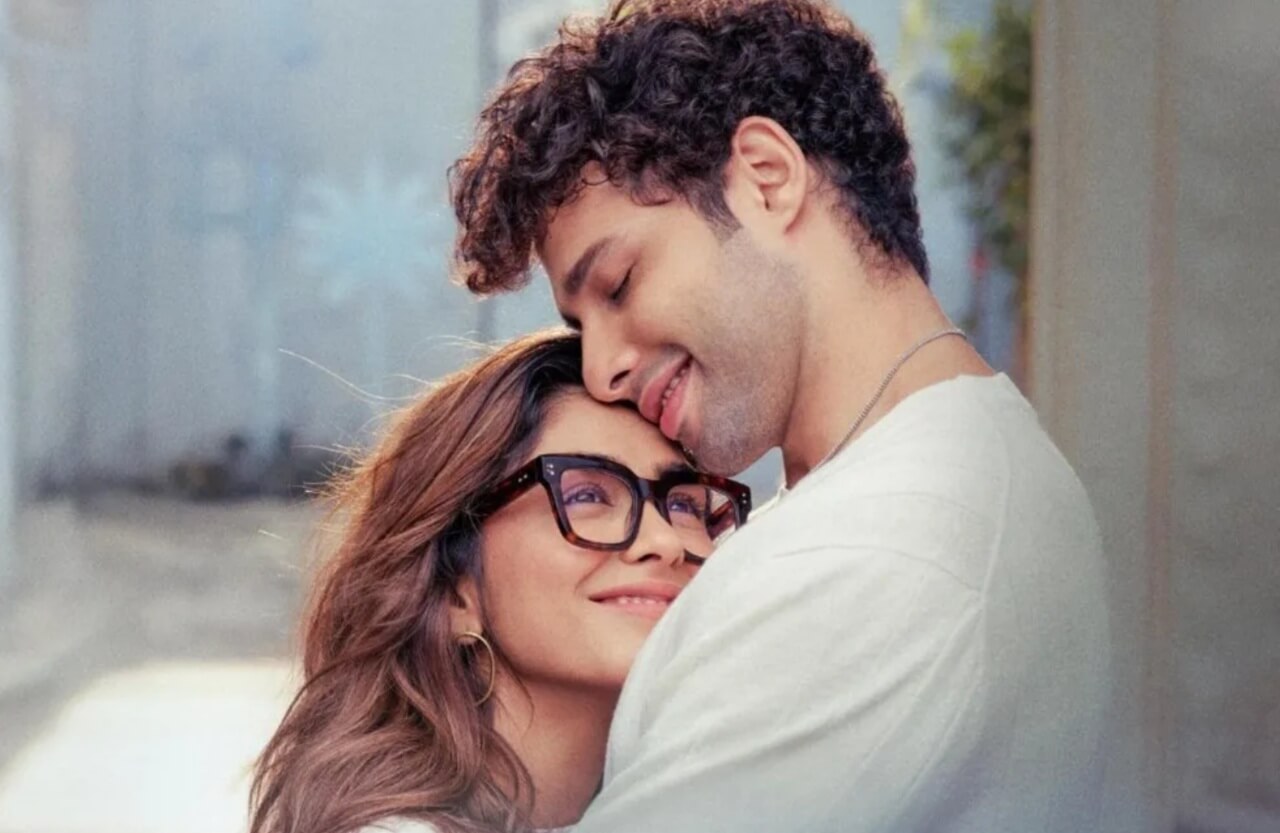 Siddhant Chaturvedi and Mrunal Thakur in Do Deewane Seher Mein teaser.