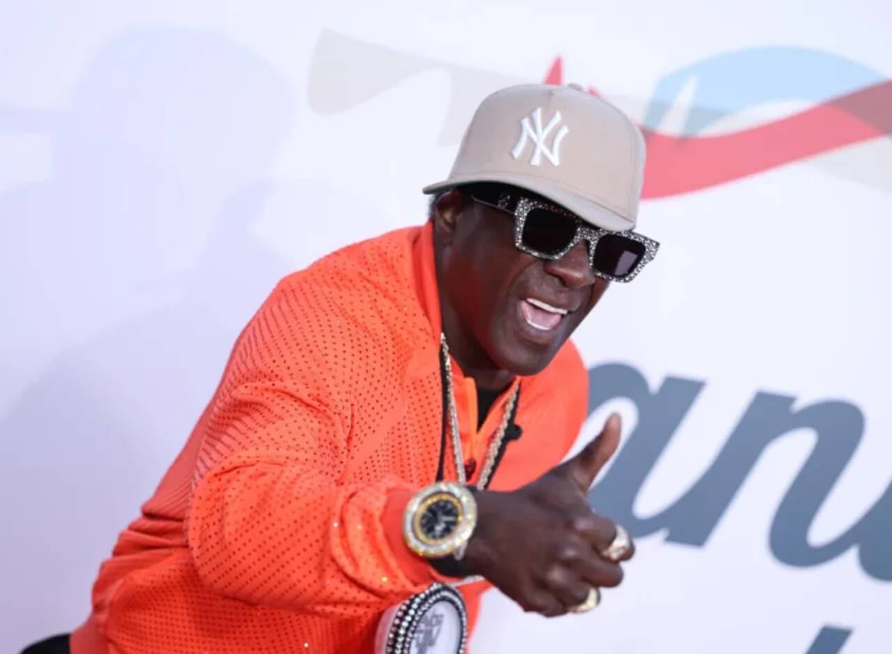 Flavor Flav invites U.S. Women’s Olympic hockey team to Las Vegas after gold medal win