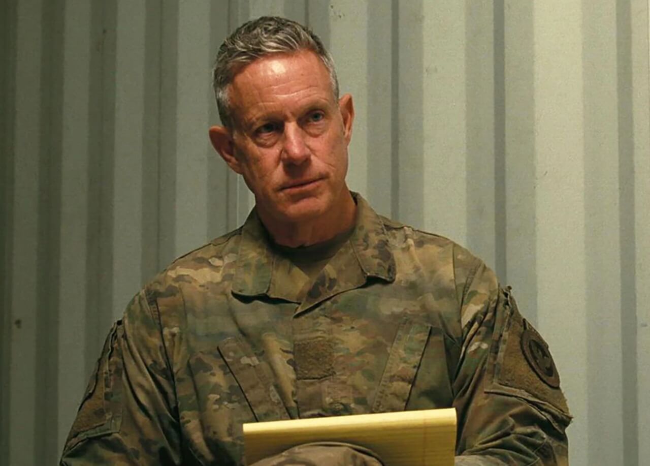 Timothée Chalamet filming alongside a non-actor in Marty Supreme.