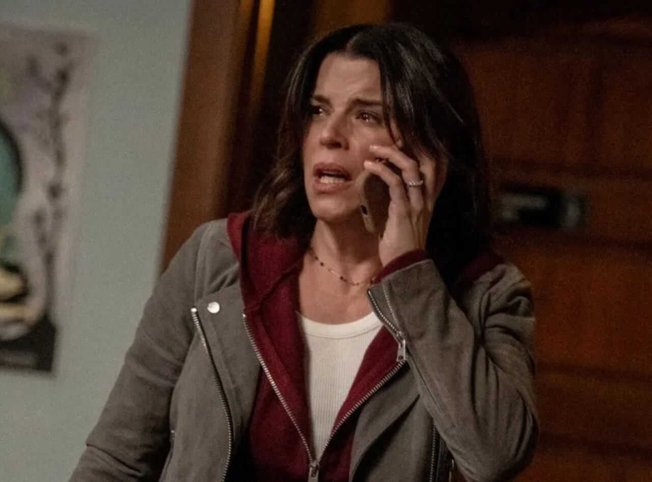 Neve Campbell returns as Sidney Prescott in Scream 7, facing new horrors.