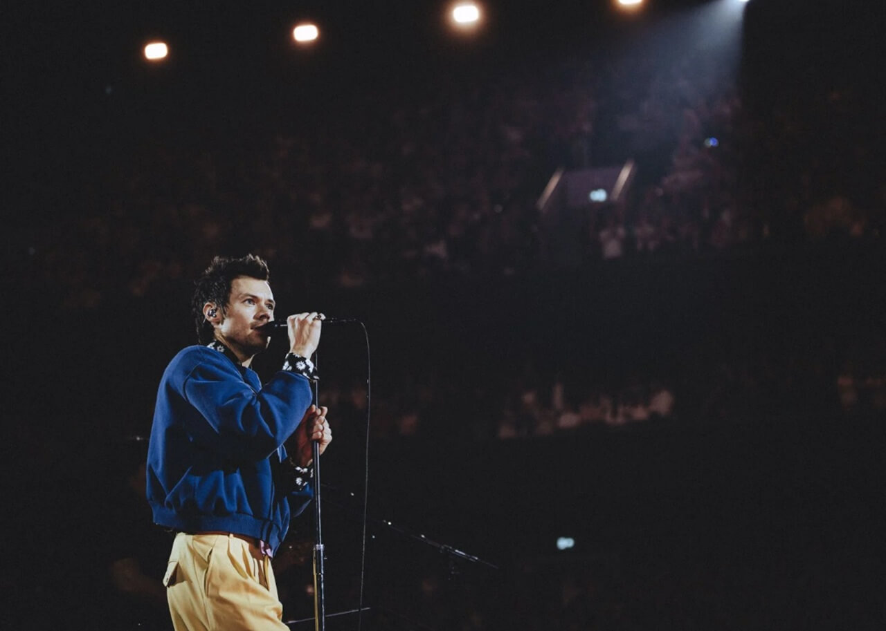 Harry Styles performs as his new album debuts at No. 1 in Australia.”