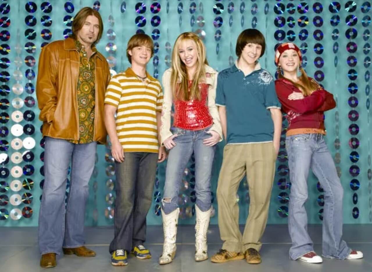 Jason Earles reflects on 20 years of Hannah Montana and his bond with Miley Cyrus.