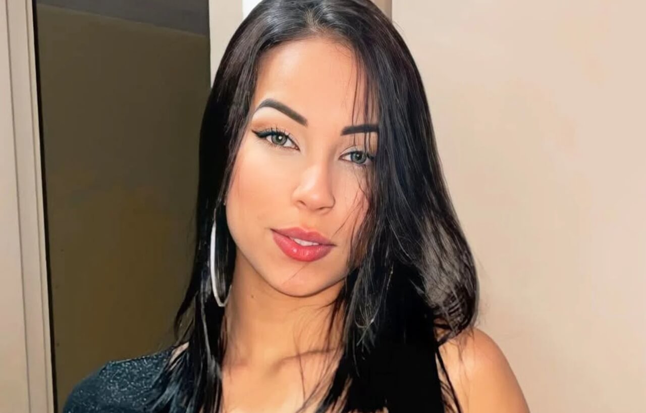 Brazilian influencer Karla Thaynnara poses for Instagram before tragic motorcycle accident.
