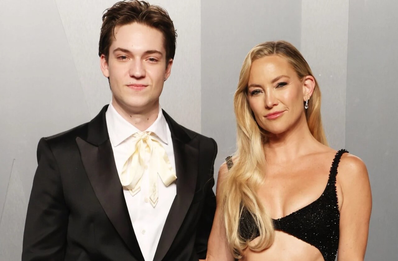 Kate Hudson poses with son Ryder Robinson at 2026 Oscars red carpet.