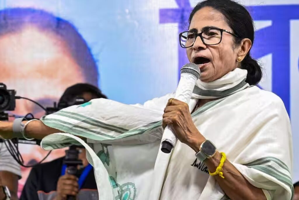 ঘোষণা হয়েছিল, টাকা কোথায়? ৪% DA না পেয়ে ক্ষোভে ফুঁসছে শিক্ষক সমাজ, ভোটে বড় প্রভাবের আশঙ্কা! ঘোষণা হয়েছিল, টাকা কোথায়? ৪% DA না পেয়ে ক্ষোভে ফুঁসছে শিক্ষক সমাজ, ভোটে বড় প্রভাবের আশঙ্কা!